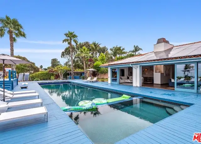 Property at 5916 Via Zurita, La Jolla, CA, 92037, 7 beds, 6.5 baths, [object Object]