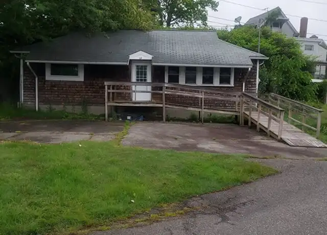 Property at 64 Kins Ct, Onset, MA, 02558, 2 beds, 1 bath, [object Object]