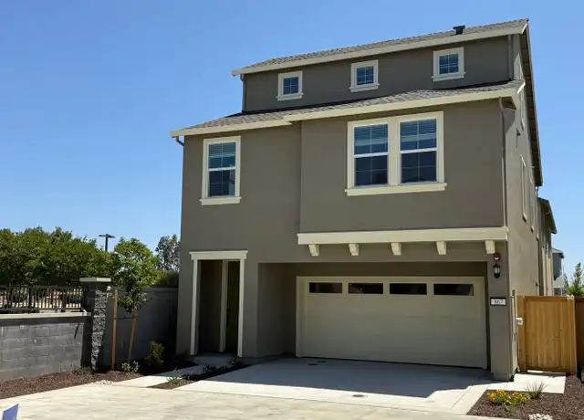 Property at 867 Lake Park Cir, Galt, CA, 95632, 5 beds, 3.5 baths, [object Object]
