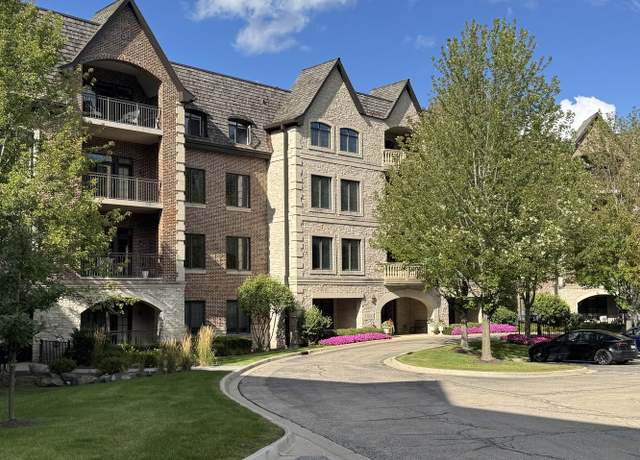 Photo of 1800 Amberley Ct #102, Lake Forest, IL 60045