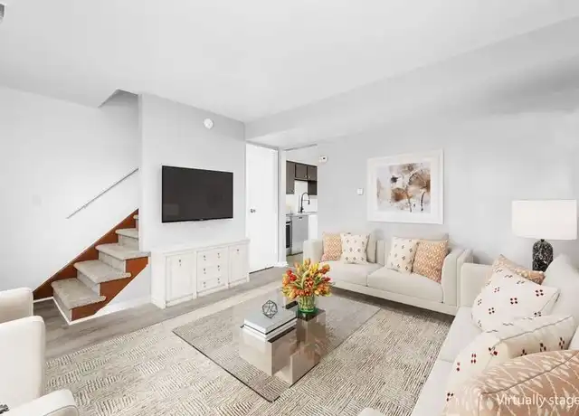 Property at 1190-1196 E Long St, Columbus, OH, 43203, 2 beds, 1 bath, [object Object]