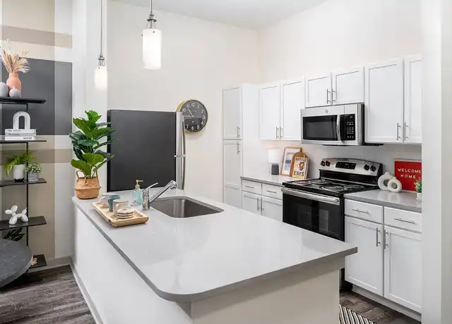 Property at Bexley Donelson - 135 Donelson Pike, Nashville, TN, 37214, 1-2 bed, 1-2 bath, [object Object]