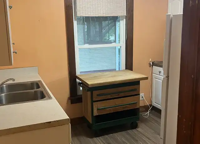 Property at 1704 Madison St, La Crosse, WI, 54601, 2 beds, 1 bath, [object Object]