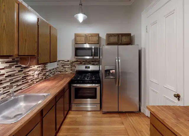 Property at 542 Chapel St Unit 1 (1F), New Haven, CT, 06511, 3 beds, 1 bath, [object Object]