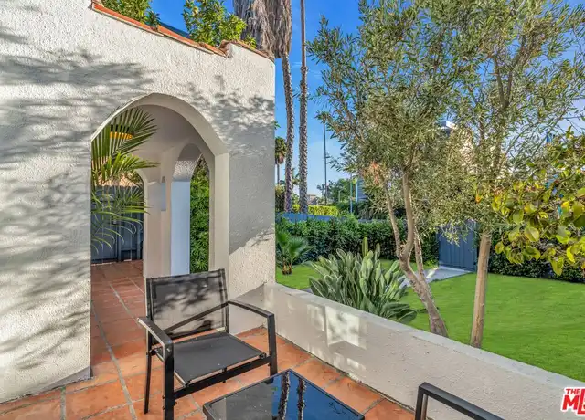 Property at 1006 N Crescent Heights Blvd, Los Angeles, CA, 90046, 4 beds, 2 baths, [object Object]