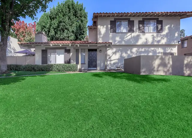 Photo of 266 Backs Ln, Placentia, CA 92870
