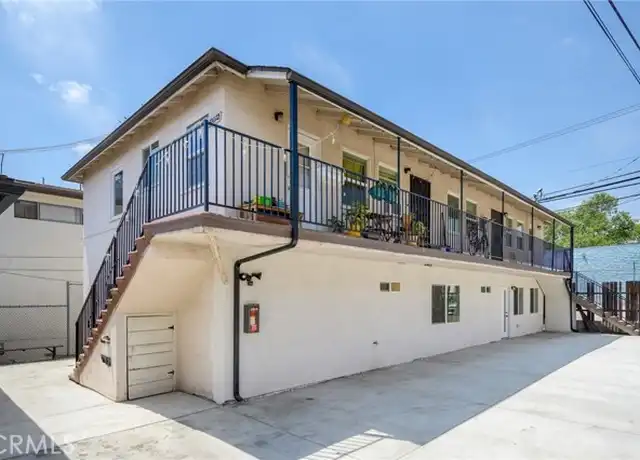 Property at 1009 W Angeleno Ave Unit 101, Burbank, CA, 91506, 2 beds, 2.5 baths, [object Object]