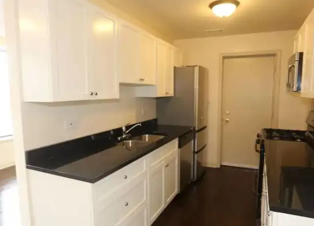 Property at 4654 N Malden St, Chicago, IL, 60640, 1 bed, 1 bath, [object Object]