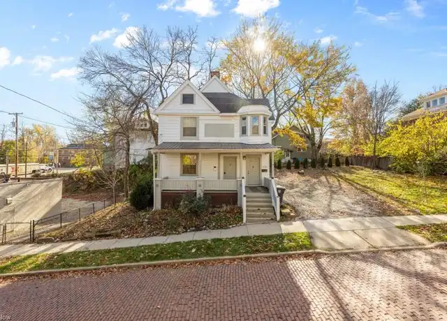 Property at 1076 Ackley St Unit 2, Akron, OH, 44306, 3 beds, 1 bath, [object Object]