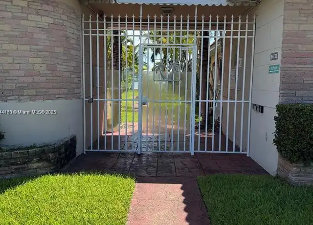Property at 2160 Bay Dr Unit 1-2, Miami Beach, FL, 33141, 1 bed, 1 bath, [object Object]