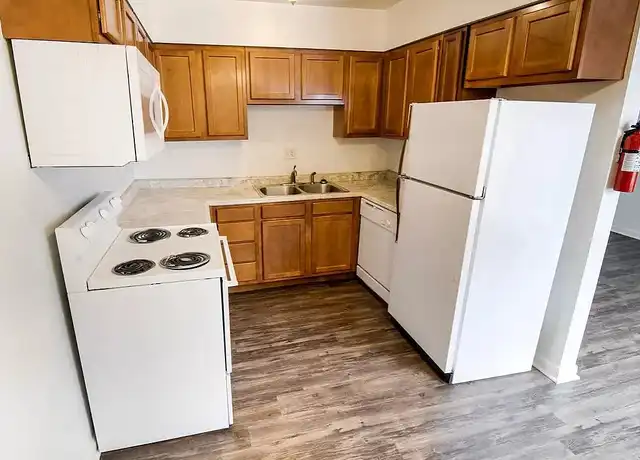 Property at Grant Street Apartments - 516 N Grant St, Bloomington, IN, 47408, 2 beds, 1 bath, [object Object]