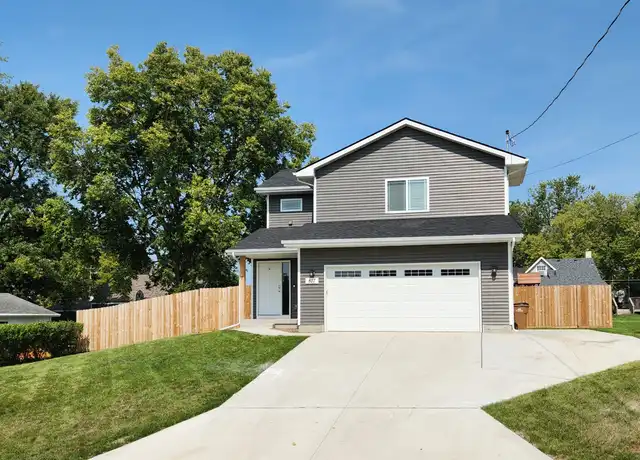 Property at 817 School Ave, Norwalk, IA, 50211, 3 beds, 2.5 baths, [object Object]