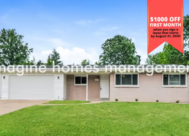 Property at 9419 Laguna Dr, Saint Louis, MO, 63132, 3 beds, 2 baths, [object Object]