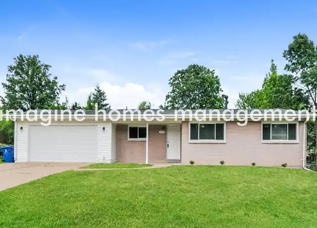 Property at 9419 Laguna Dr, Saint Louis, MO, 63132, 3 beds, 2 baths, [object Object]