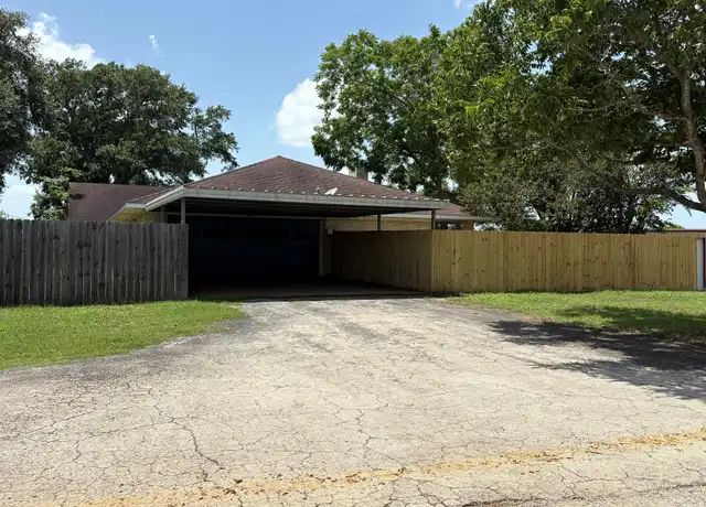Property at 2921 Highway 290 E Unit 10, Brenham, TX, 77833, 4 beds, 2 baths, [object Object]