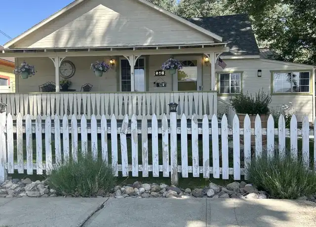 Property at 818 Hamilton St, Carlin, NV, 89822, 2 beds, 1 bath, [object Object]