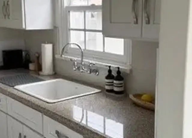Property at 209 Cypress Dr Unit B, Laguna Beach, CA, 92651, 1 bed, 1 bath, [object Object]