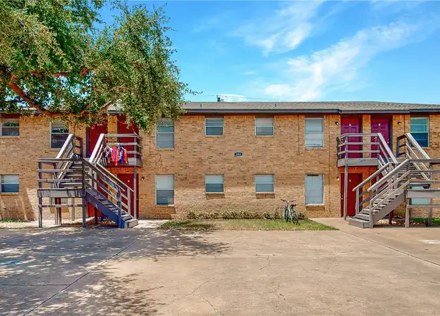 Property at 303 Spruce St Unit 5, College Station, TX, 77840, 1 bed, 1 bath, [object Object]