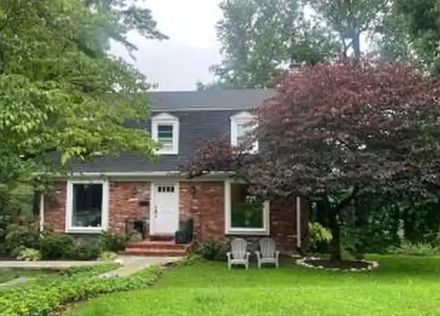 Property at 7616 Winterberry Pl, Bethesda, MD, 20817, 5 beds, 2.5 baths, [object Object]