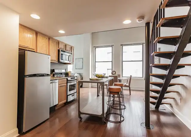 Property at 1600 Chestnut Apartments - 1600 Chestnut St, Philadelphia, PA, 19103, 0-1 beds, 1 bath, [object Object]