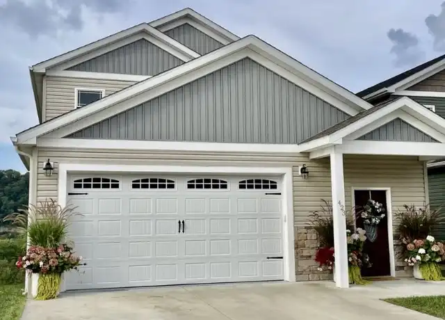 Property at 423 Kings Point Ln, Morgantown, WV, 26508, 4 beds, 5.5 baths, [object Object]