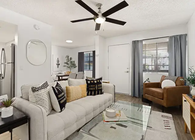 Photo of 4545 N Via Entrada, Tucson, AZ 85718