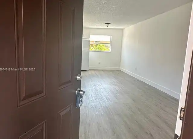 Property at 5441 W 24th Ave Unit 40, Hialeah, FL, 33016, 3 beds, 1.5 baths, [object Object]