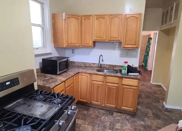 Property at 200 Van Nostrand Ave Unit 2, Jersey City, NJ, 07305, 3 beds, 1 bath, [object Object]