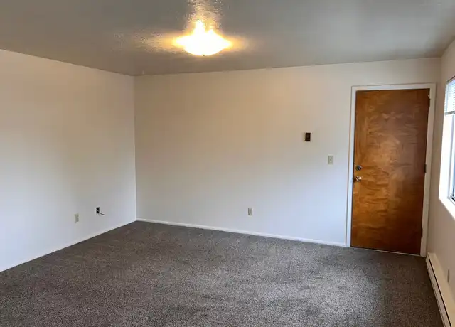 Property at 380 W 550 N Unit 3, Logan, UT, 84321, 2 beds, 1 bath, [object Object]