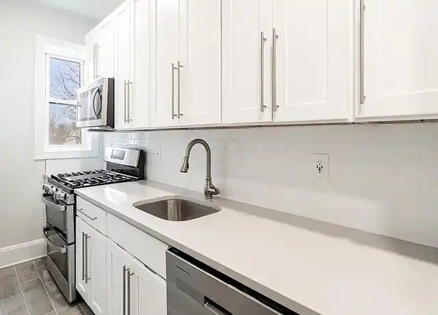 Property at The Roosevelt - 168 N Bridge St, Somerville, NJ, 08876, 1 bed, 1 bath, [object Object]