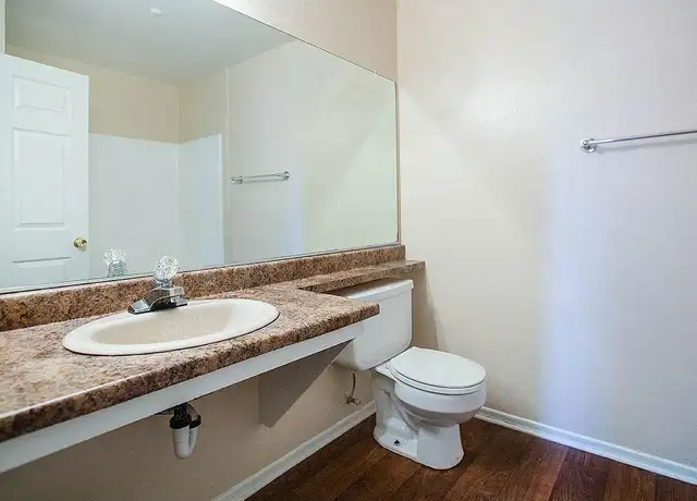 Photo of 16700 Muscatel St, Hesperia, CA 92345