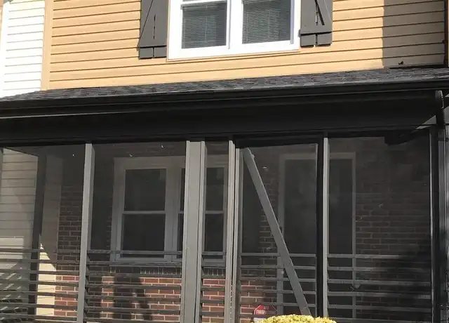 Property at 107 N Church St, Charles Town, WV, 25414, 3 beds, 1 bath, [object Object]