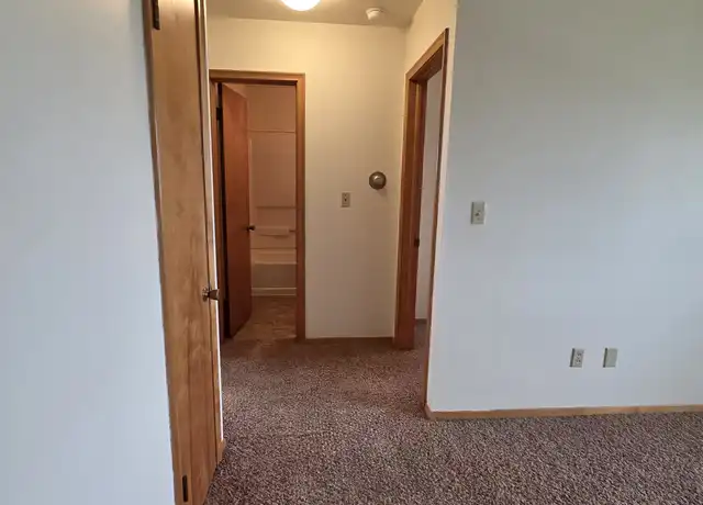 Property at 2032 4th St NW, Minot, ND, 58703, 2 beds, 1 bath, [object Object]