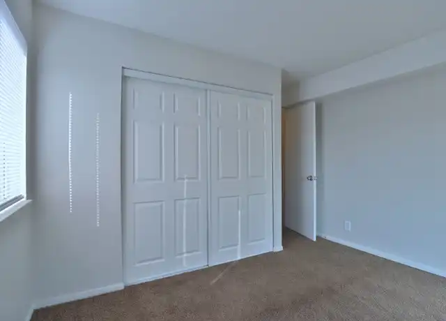 Property at 1420 W Glen Ave Apt 514, Peoria, IL, 61614, 2 beds, 1.5 baths, [object Object]