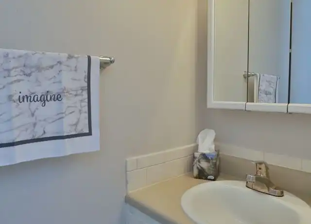 Property at 1420 W Glen Ave Apt 514, Peoria, IL, 61614, 2 beds, 1.5 baths, [object Object]