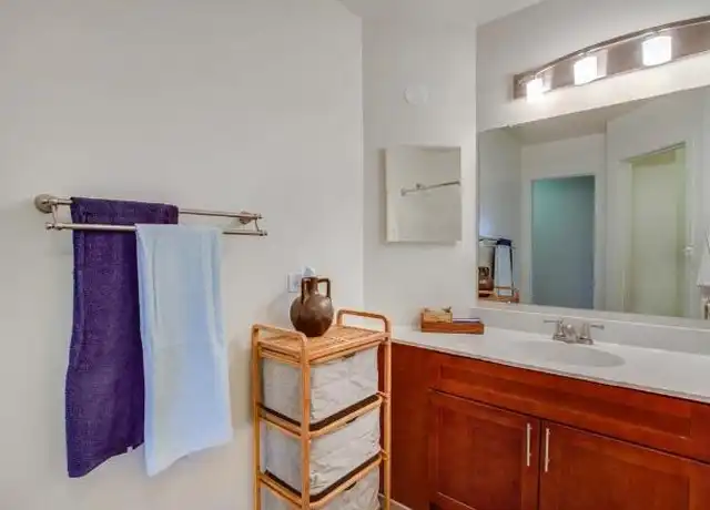 Property at 182 Lincoln Oaks Dr, Willowbrook, IL, 60527, 1 bed, 1 bath, [object Object]