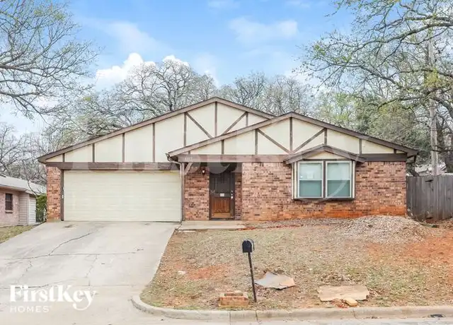 Property at 4817 Crest Dr, Arlington, TX, 76017, 4 beds, 2 baths, [object Object]
