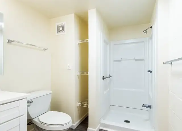 Photo of 1239 S King St, Honolulu, HI 96814