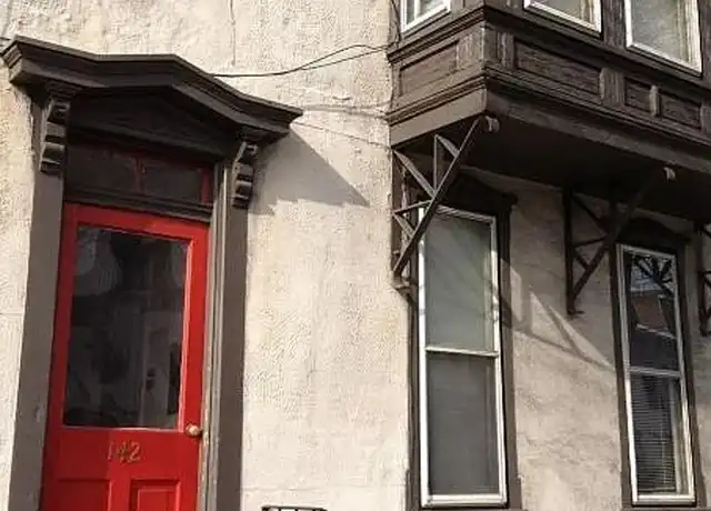 Property at 142 S Hanover St Unit 4, Carlisle, PA, 17013, 2 beds, 1 bath, [object Object]