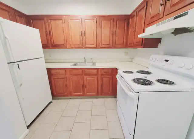 Property at 12 Houston Ter Unit 10, Stamford, CT, 06902, 1 bed, 1 bath, [object Object]