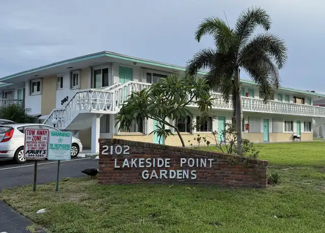 Property at 2102 Lake Osborne Dr #17, Lake Worth Beach, FL, 33461, 1 bed, 1 bath, [object Object]