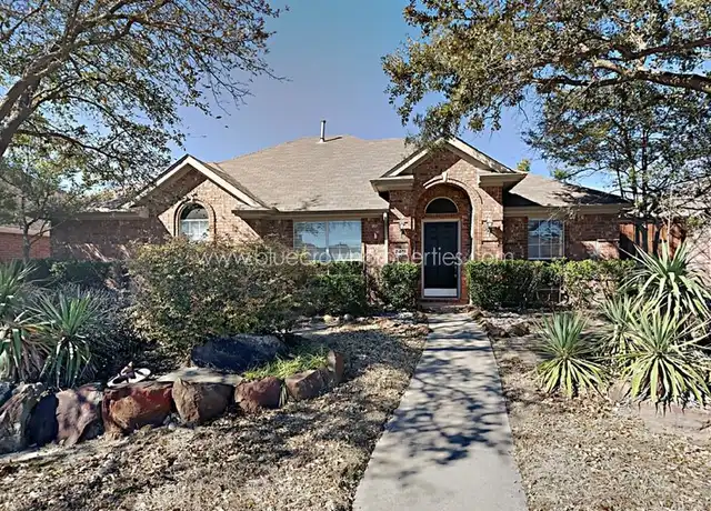 Property at 8401 Greenfield Dr, Frisco, TX, 75035, 3 beds, 2 baths, [object Object]