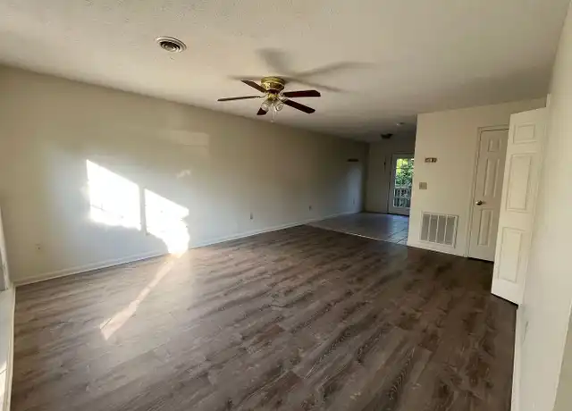 Property at 1049 Martha Glass Dr, Jefferson City, TN, 37760, 2 beds, 1.5 baths, [object Object]