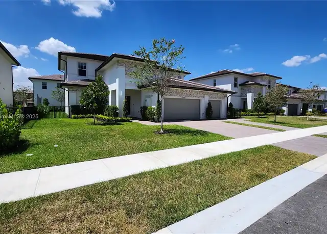 Property at 12308 SW 43rd St, Davie, FL, 33330, 5 beds, 4.5 baths, [object Object]
