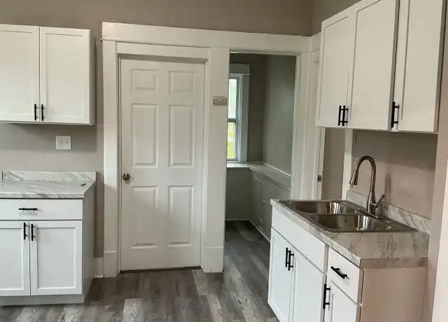 Property at 2957 N 9th St Unit Lower, Milwaukee, WI, 53206, 2 beds, 1 bath, [object Object]