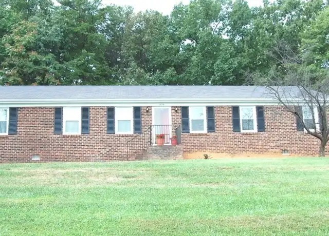 Property at 1605 Wards Ferry Rd Unit 1, Lynchburg, VA, 24502, 2 beds, 1 bath, [object Object]