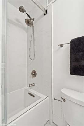 1030 N State St Unit 27J, Chicago, IL 60610