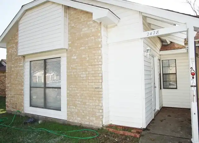 Property at 2428 Sunflower Dr, Arlington, TX, 76014, 2 beds, 2 baths, [object Object]