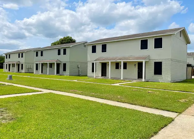 Property at 6045 Bedford Dr, Beaumont, TX, 77708, 2 beds, 1.5 baths, [object Object]