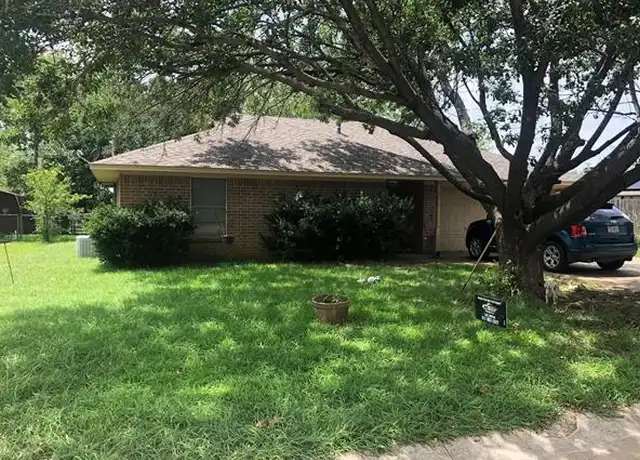 Property at 212 David Dr, Sanger, TX, 76266, 3 beds, 2 baths, [object Object]
